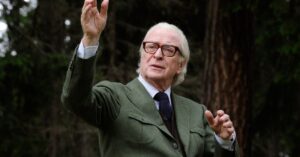 Top 10 Famous British Actors of All Time - ClariuHub